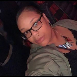 Meet your Posher, Diamond